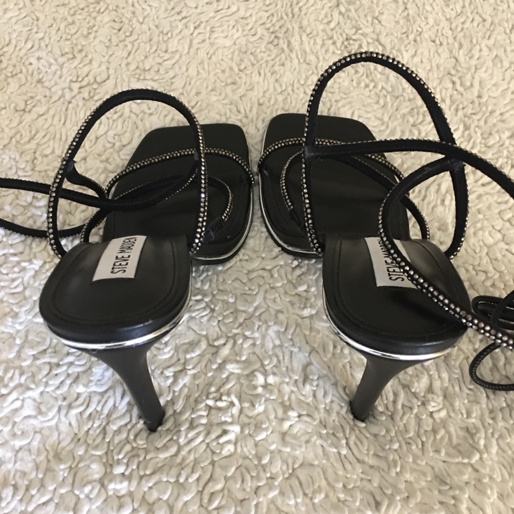 Steve Madden - Picture 4 of 11